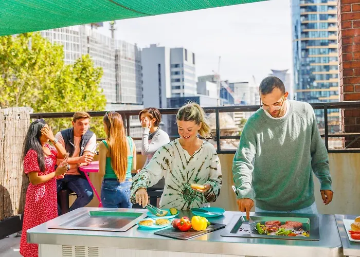 Yha Melbourne Central